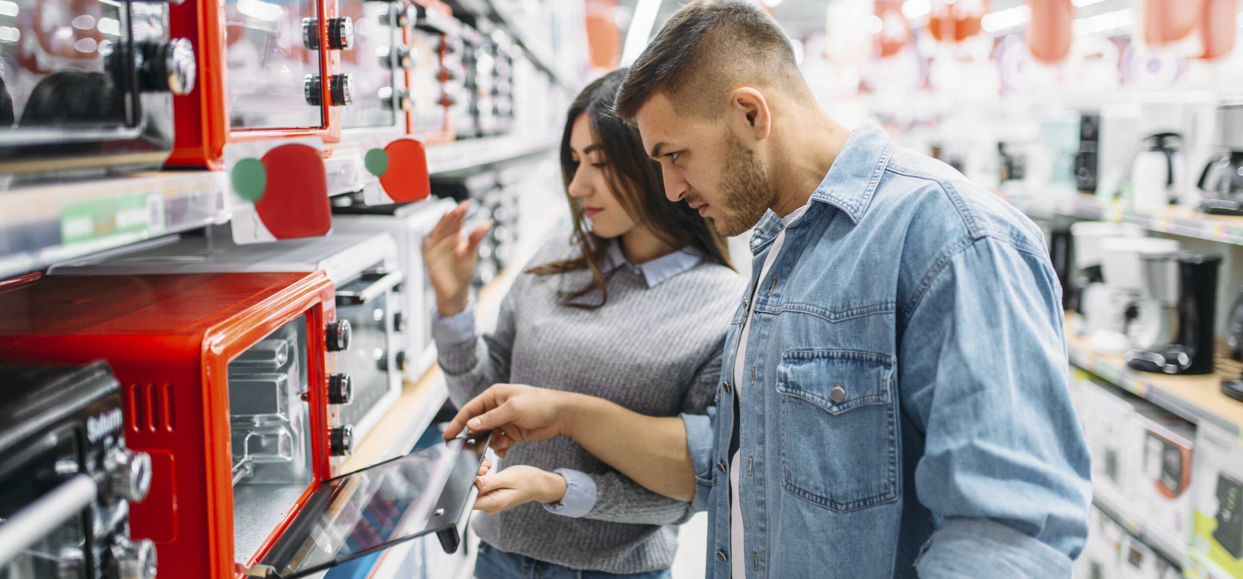Banner_-_Famílias de Cuiabá compram mais no crédito e quitam dívidas