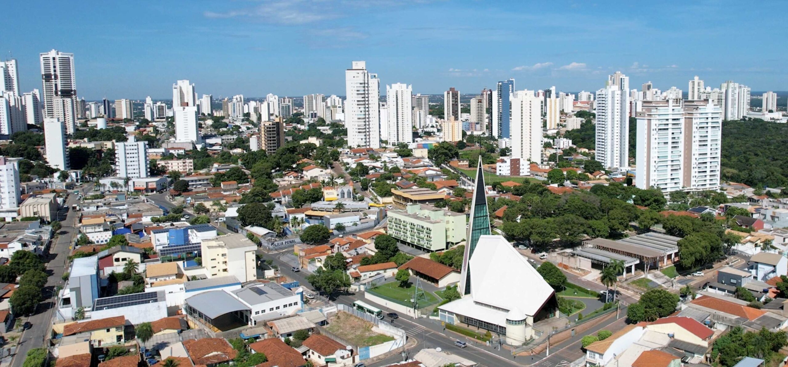 Banner_-_Movimentação financeira surpreende em 2025 e setor quebra recorde no segundo trimestre em Cuiabá